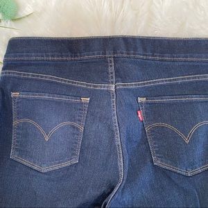 Levi’s Pull On Stretchy Jean Jegging
